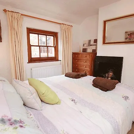 Cottages-whitby
